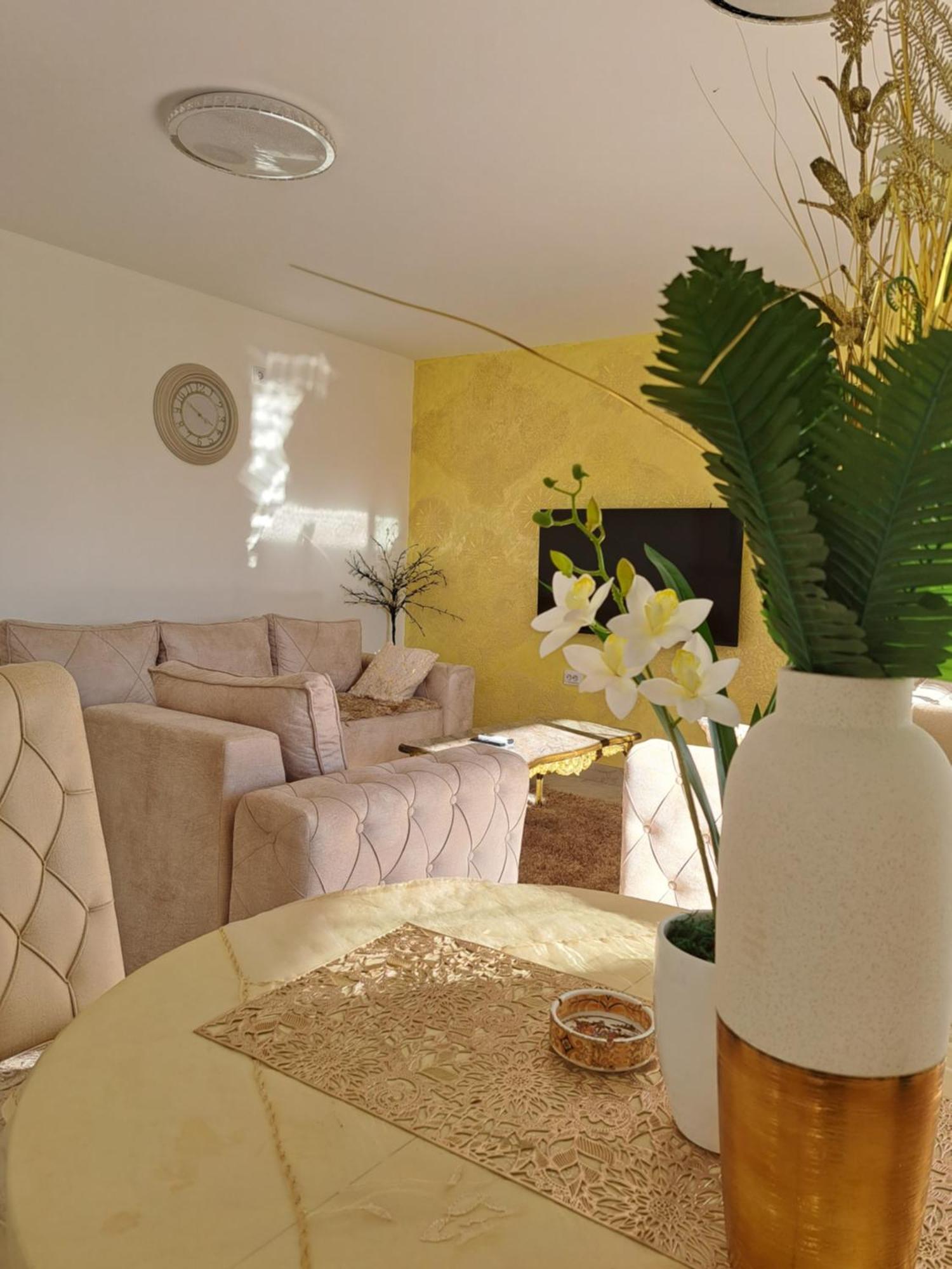 Dina Lux Apartman Jagodina Εξωτερικό φωτογραφία